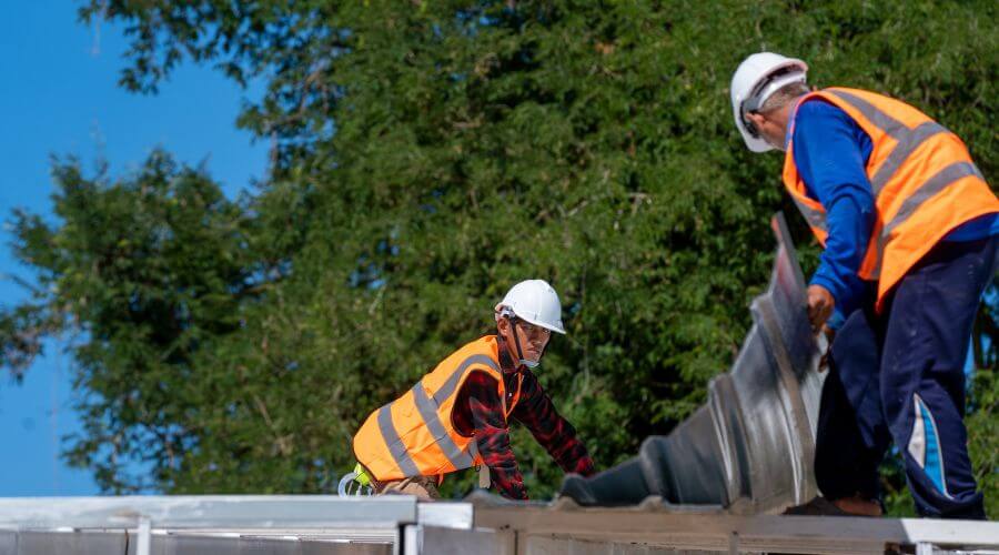 Professional residential roofers in Poca, WV